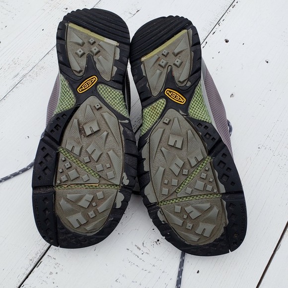 Women KEEN Womens Obsidian Gray Green Waterproof Hiking Shoe Sz 9.5 / 40